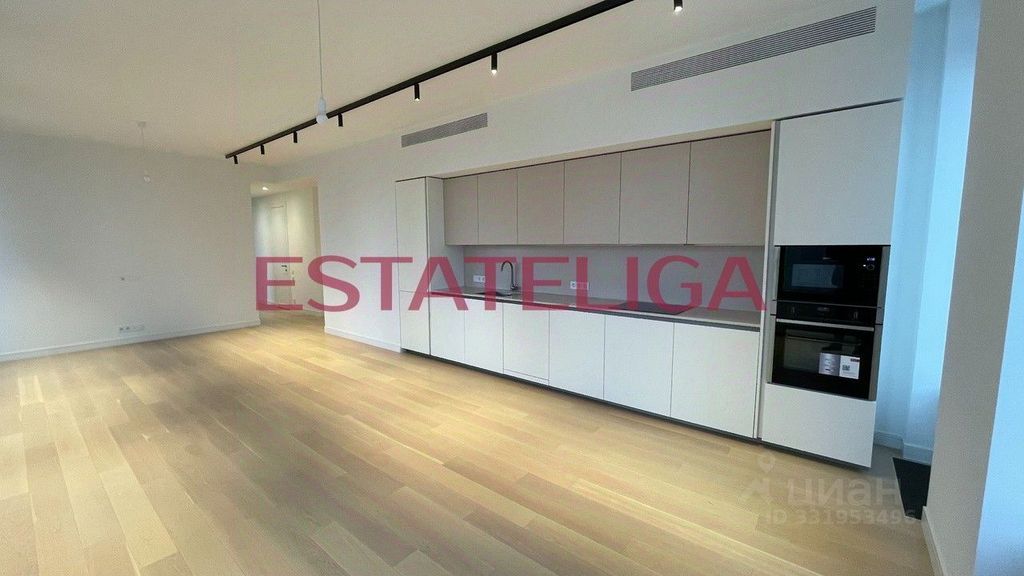m. Ulitsa 1905 goda: Apartment, 4-rooms