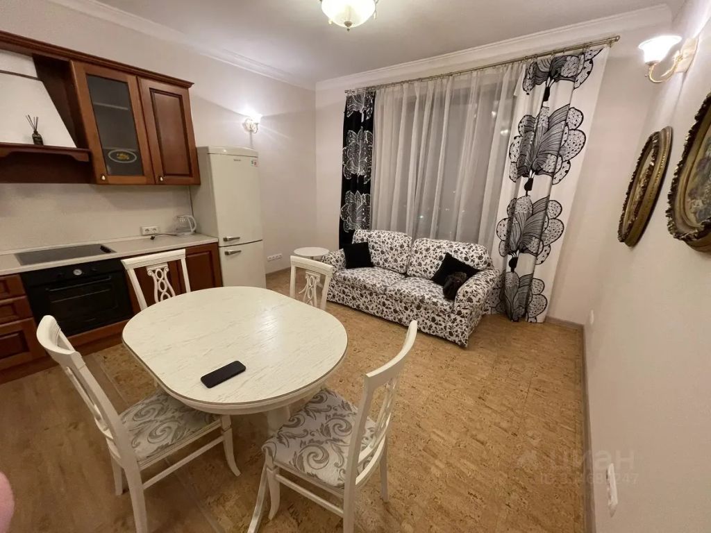 m. Minskaya: Apartment, 2-rooms