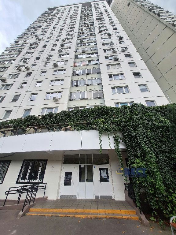 m. Okskaya: Apartment, 3-rooms