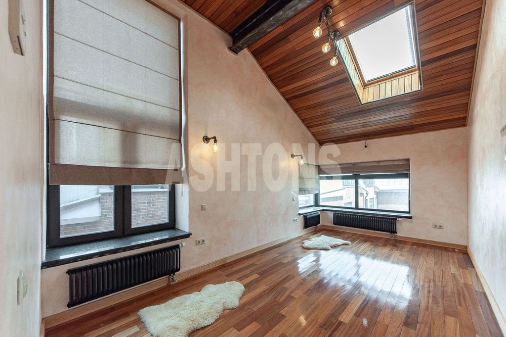 m. Aeroport: Apartment, 5-rooms
