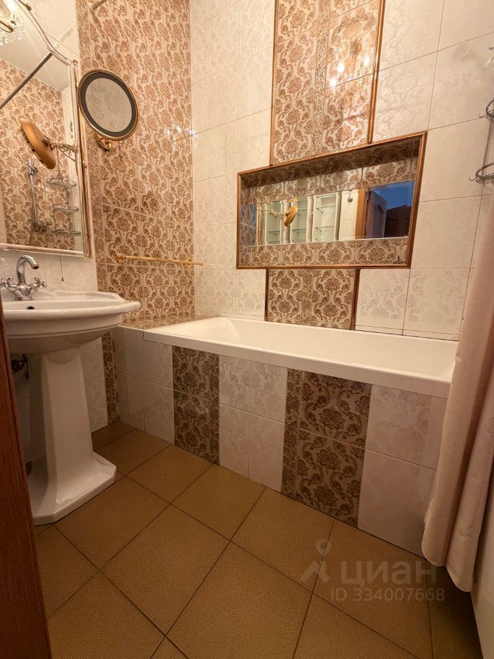 m. Krasnye vorota: Apartment, 2-rooms