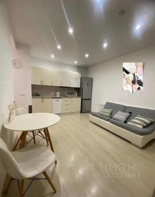 m. Pyatnitskoe shosse: Apartment, studio