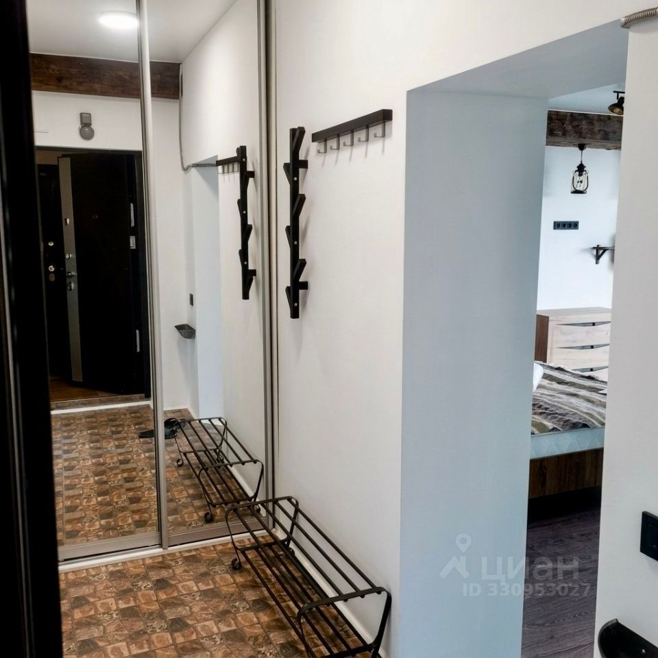 m. Narodnoe Opolchenie: Apartment, studio