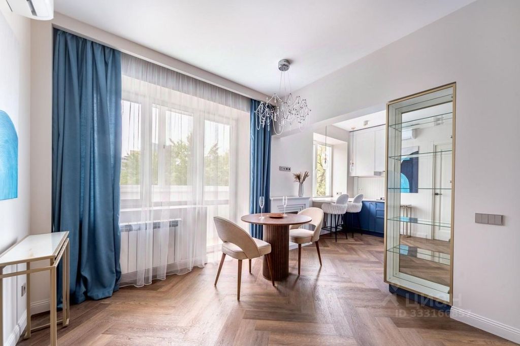 m. Ulitsa 1905 goda: Apartment, 2-rooms
