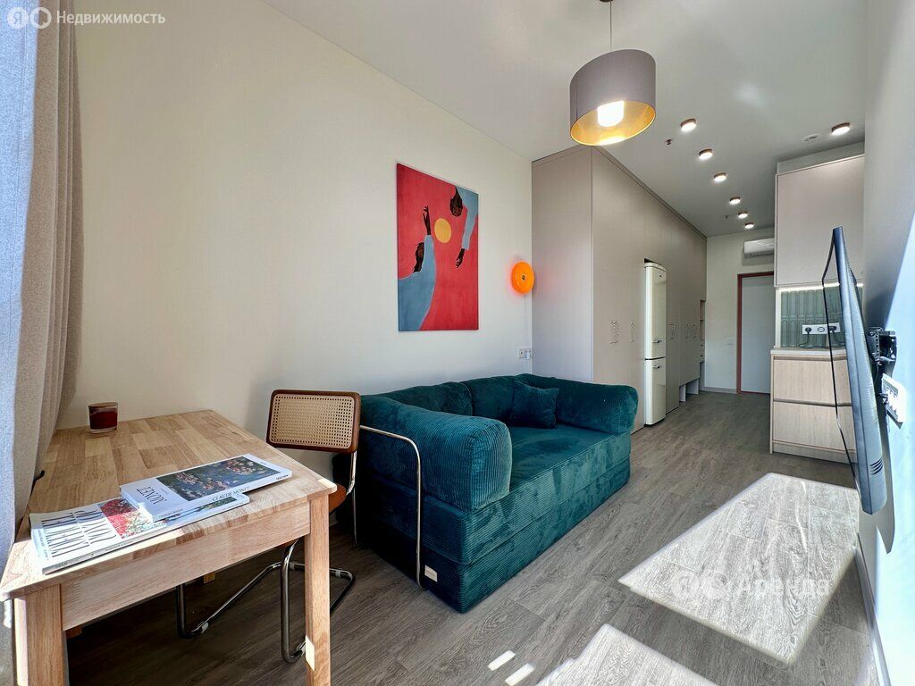 m. Maryina Roscha: Apartment, studio