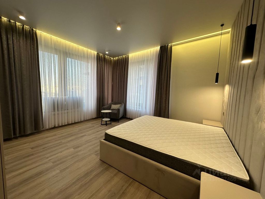 m. Aminyevskaya: Apartment, 3-rooms