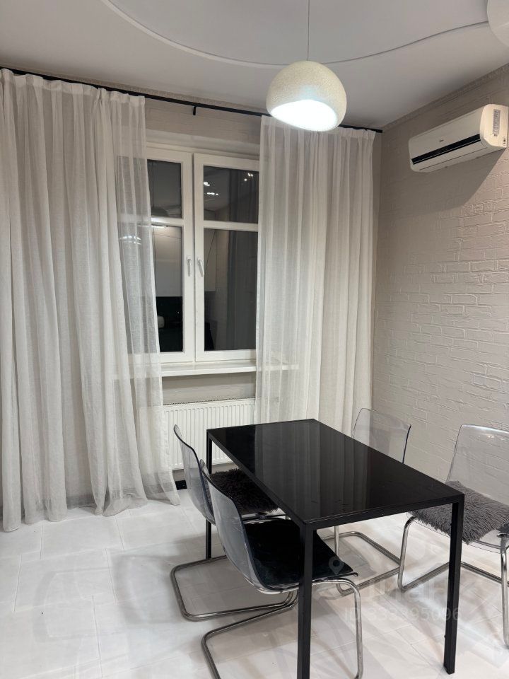 m. Narodnoe Opolchenie: Apartment, 2-rooms