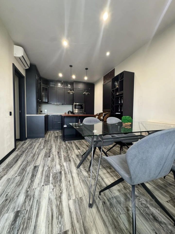 m. Khimki: Apartment, 3-rooms