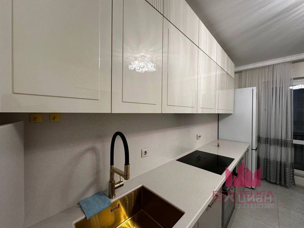 m. Bulvar Dmitriya Donskogo: Apartment, 2-rooms