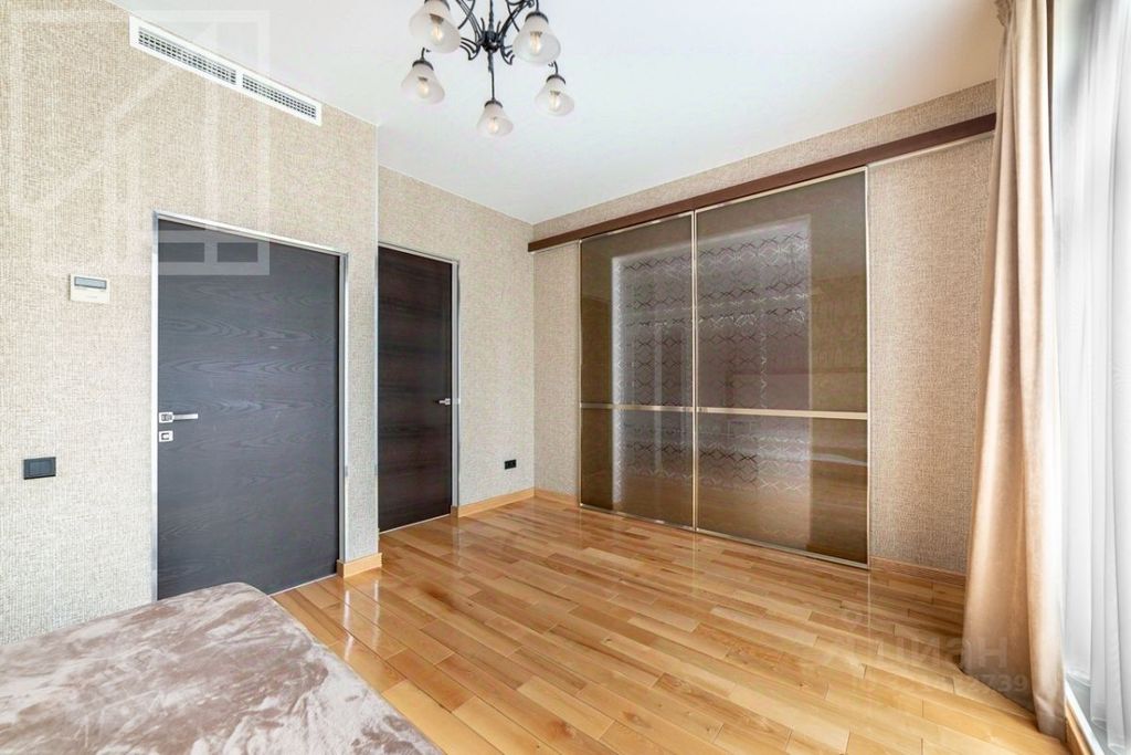 m. Aeroport: Apartment, 5-rooms