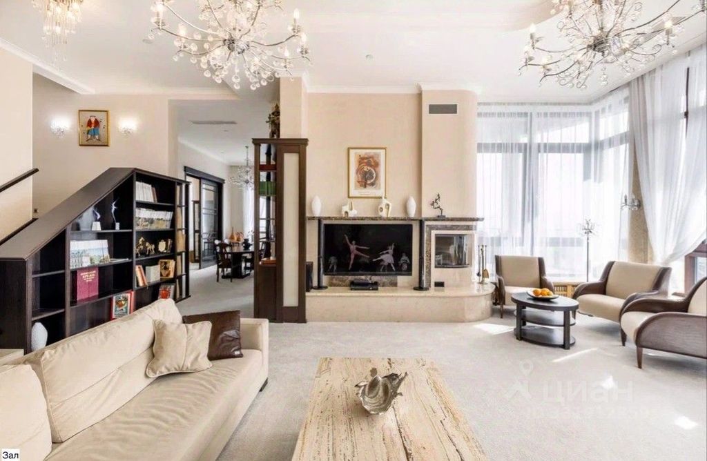 m. Minskaya: Apartment, 6-rooms