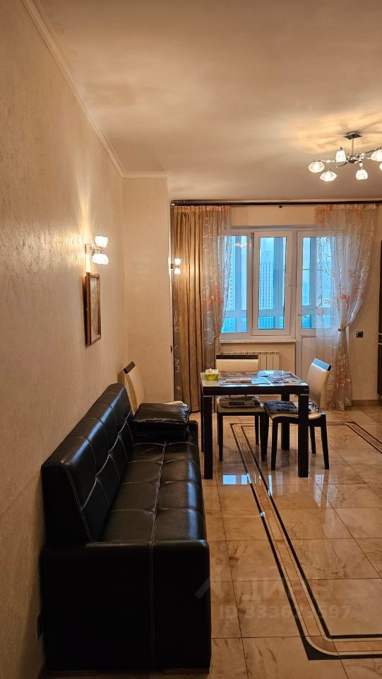 m. Yugo-Zapadnaya: Apartment, 2-rooms