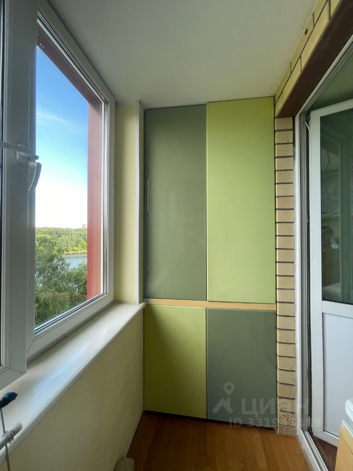 m. Levoberezhnaya: Apartment, 2-rooms