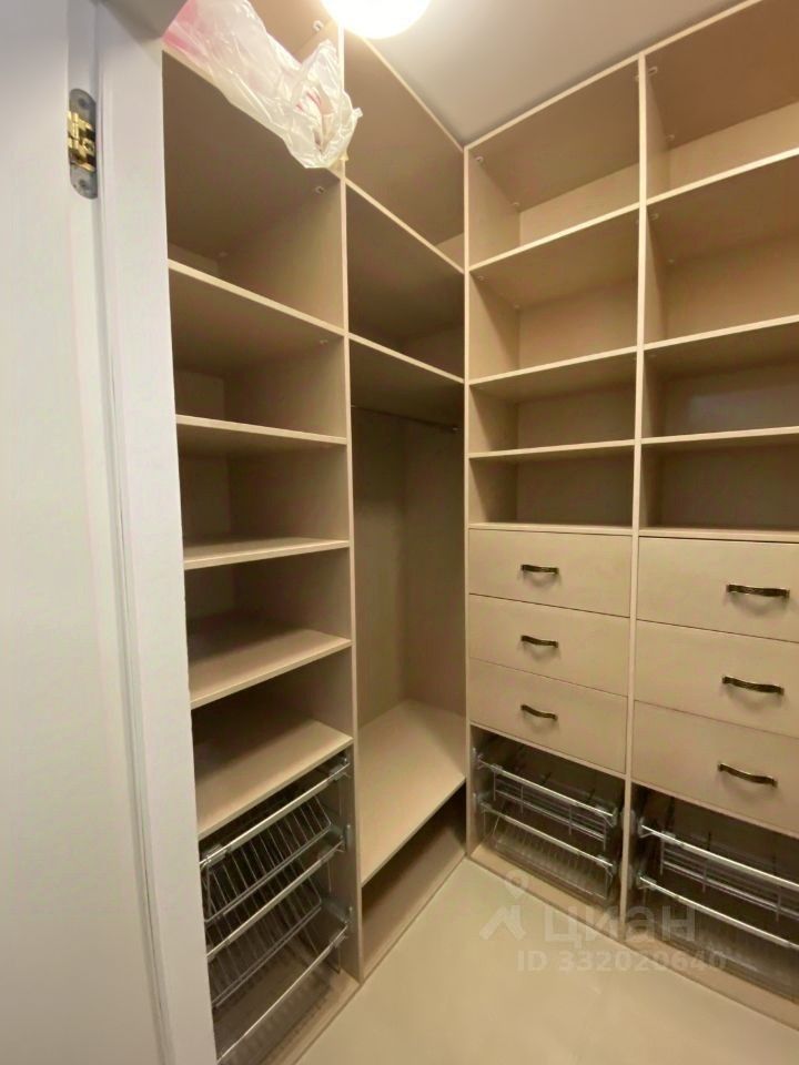 m. Profsoyuznaya: Apartment, 3-rooms