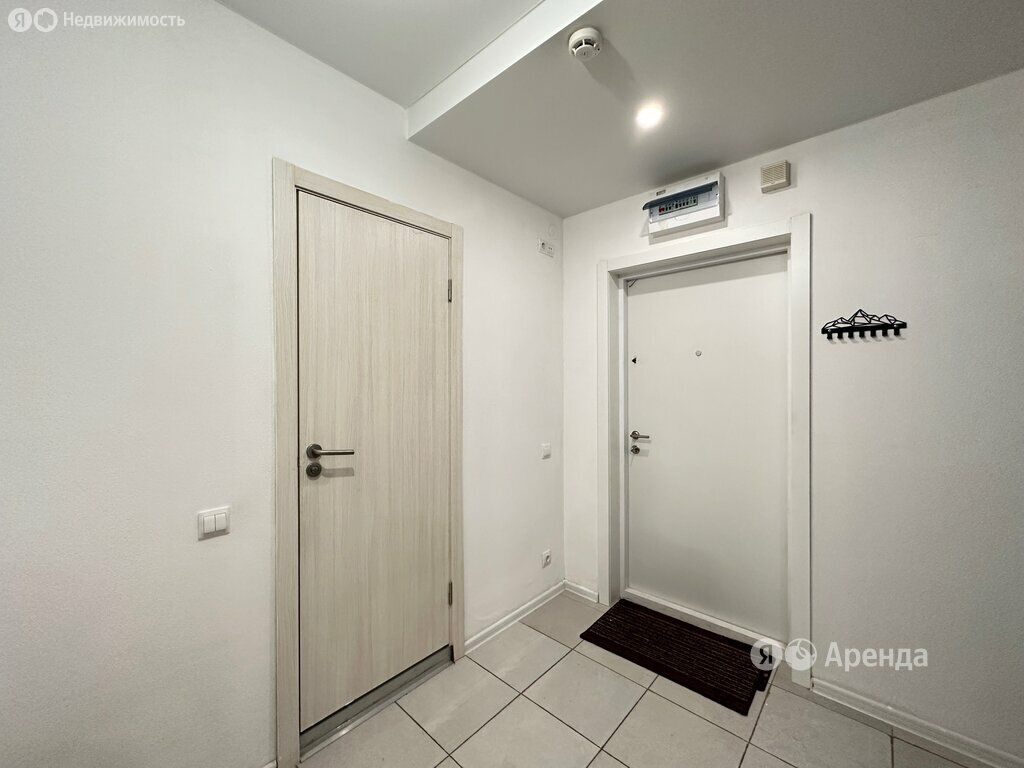 m. Lukhmanovskaya: Apartment, 1-rooms