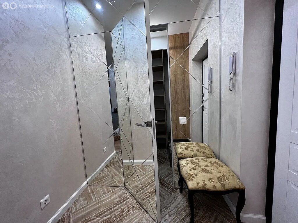 m. Oktyabrskoe pole: Apartment, 1-rooms