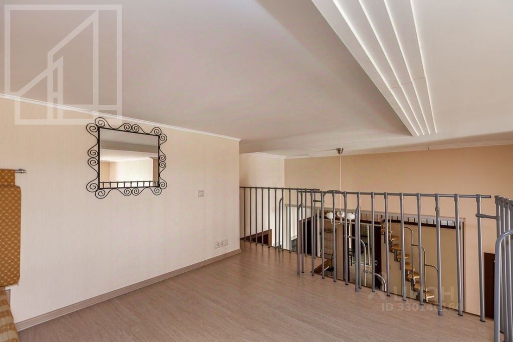m. Shabolovskaya: Apartment, 3-rooms