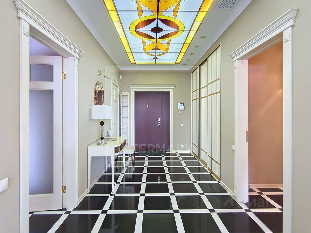 m. Mayakovskaya: Apartment, 4-rooms