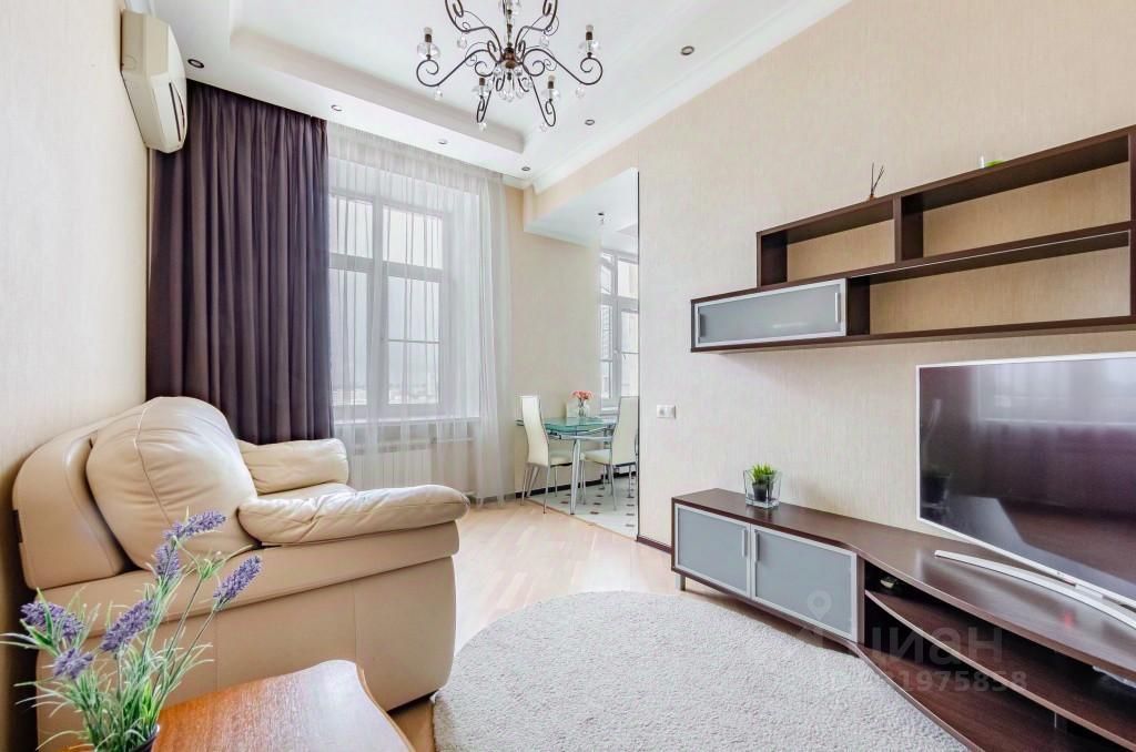 m. Barrikadnaya: Apartment, 2-rooms