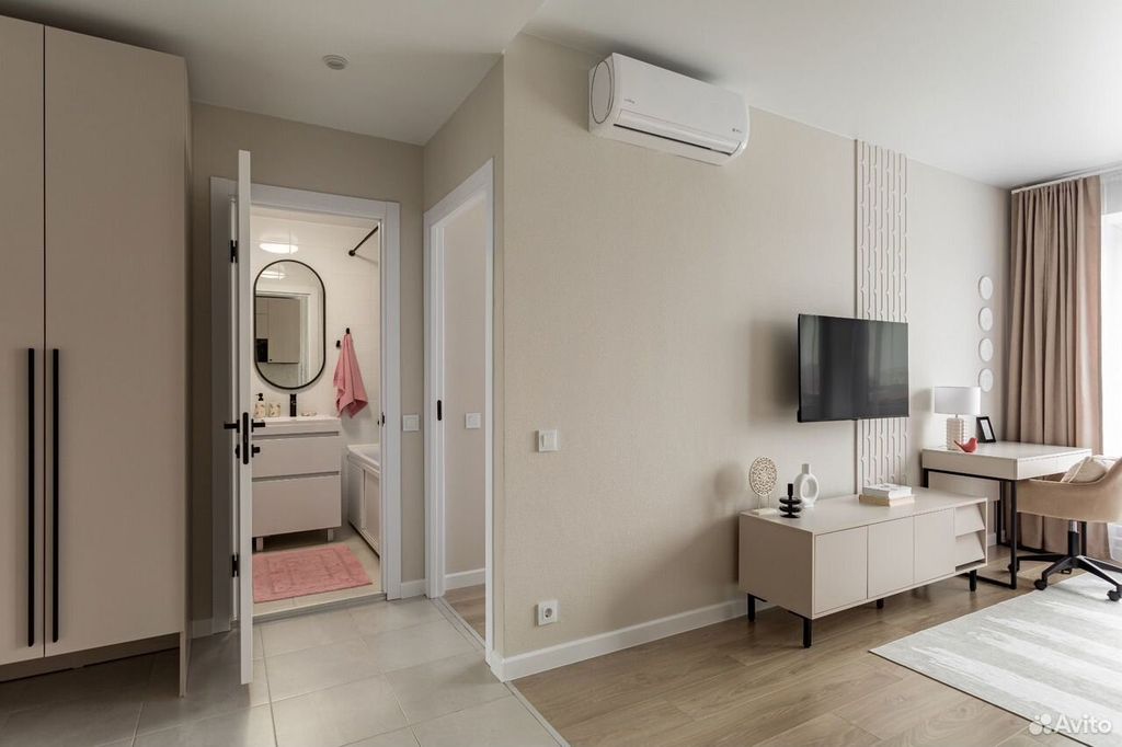 m. Pavshino: Apartment, studio