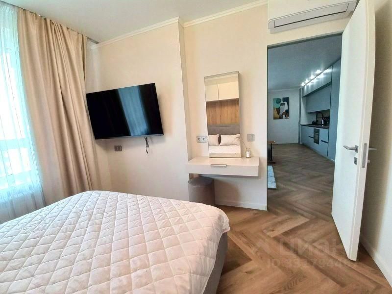m. Aminyevskaya: Apartment, 3-rooms