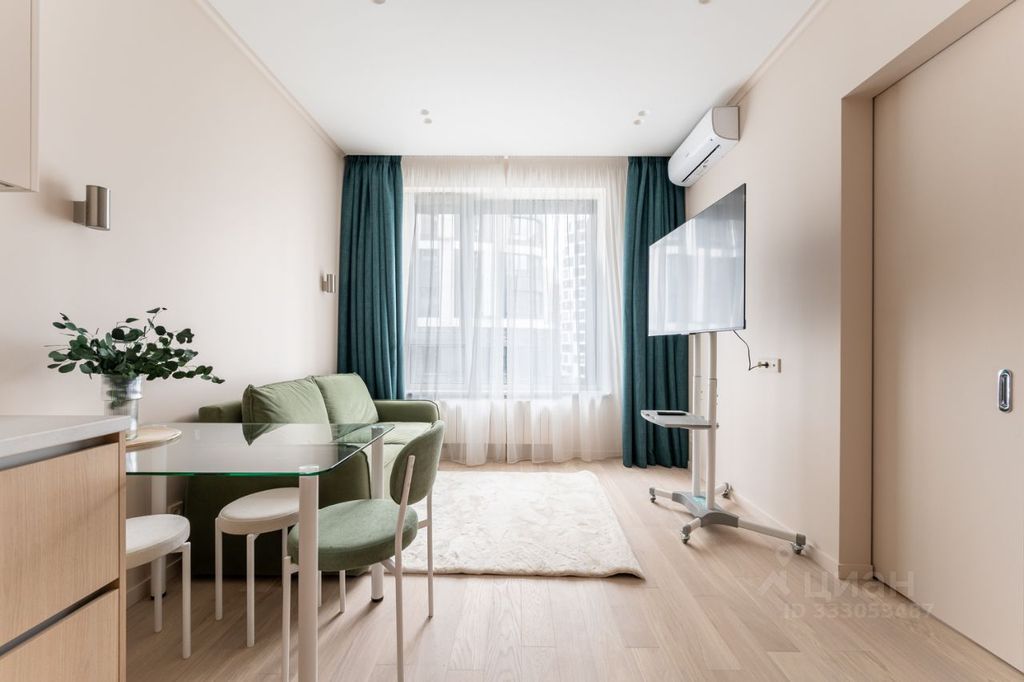 m. Serp i Molot: Apartment, 2-rooms