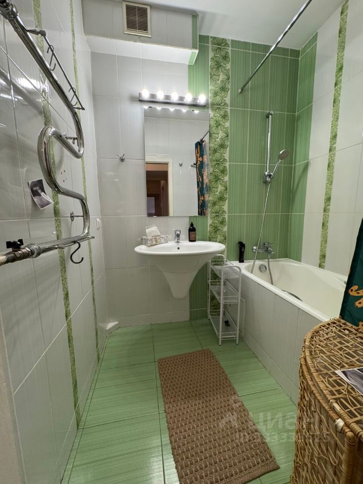m. Smolenskaya: Apartment, 2-rooms