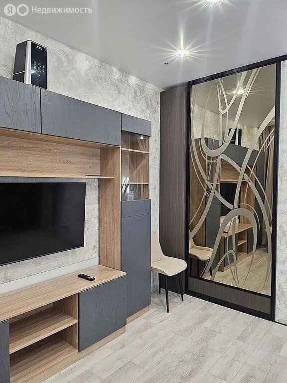 m. Moskva Tovarnaya: Apartment, studio