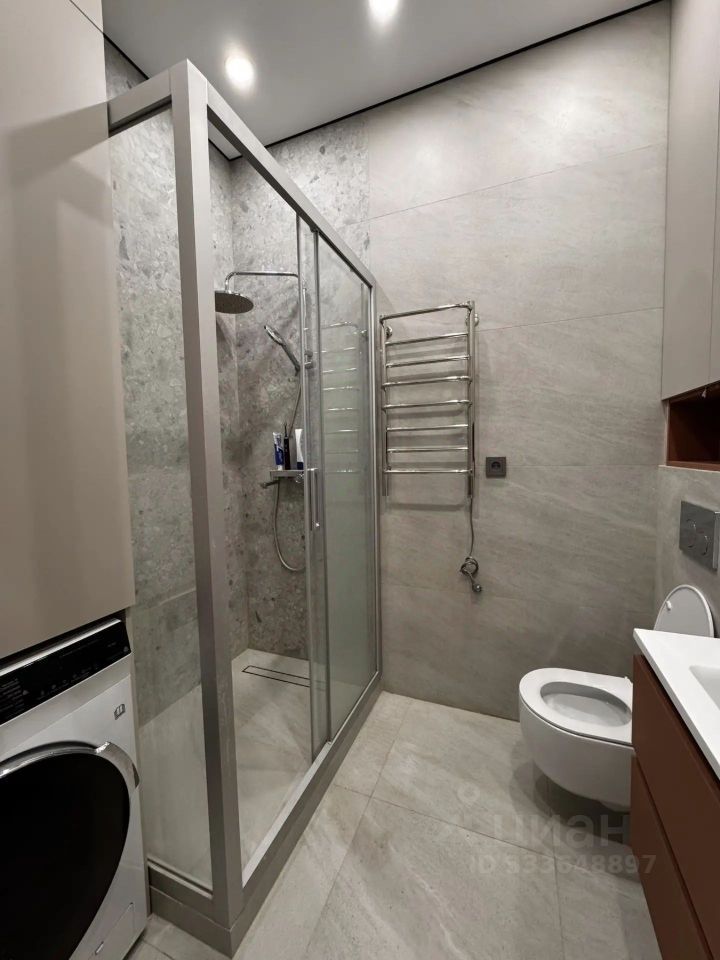 m. ZIL: Apartment, studio