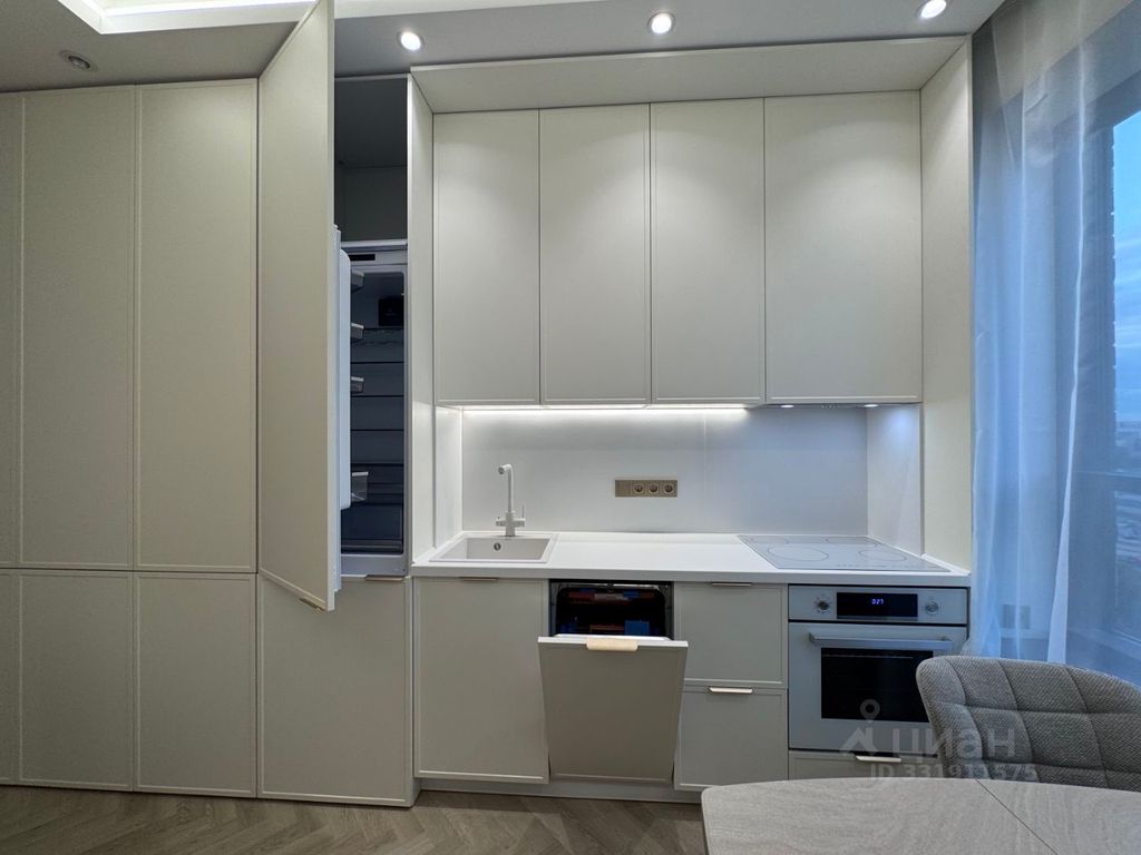 m. Shelepikha: Apartment, studio