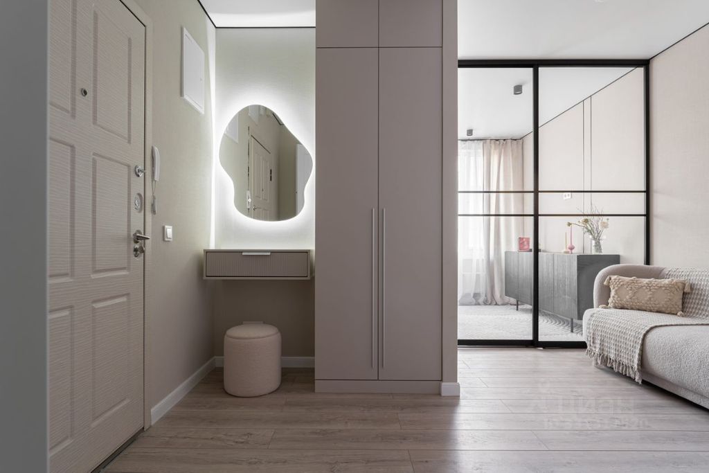 m. Strogino: Apartment, studio