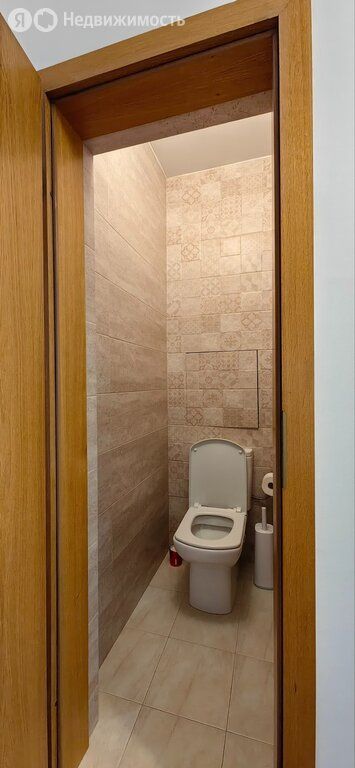 m. Dubrovka: Apartment, 2-rooms