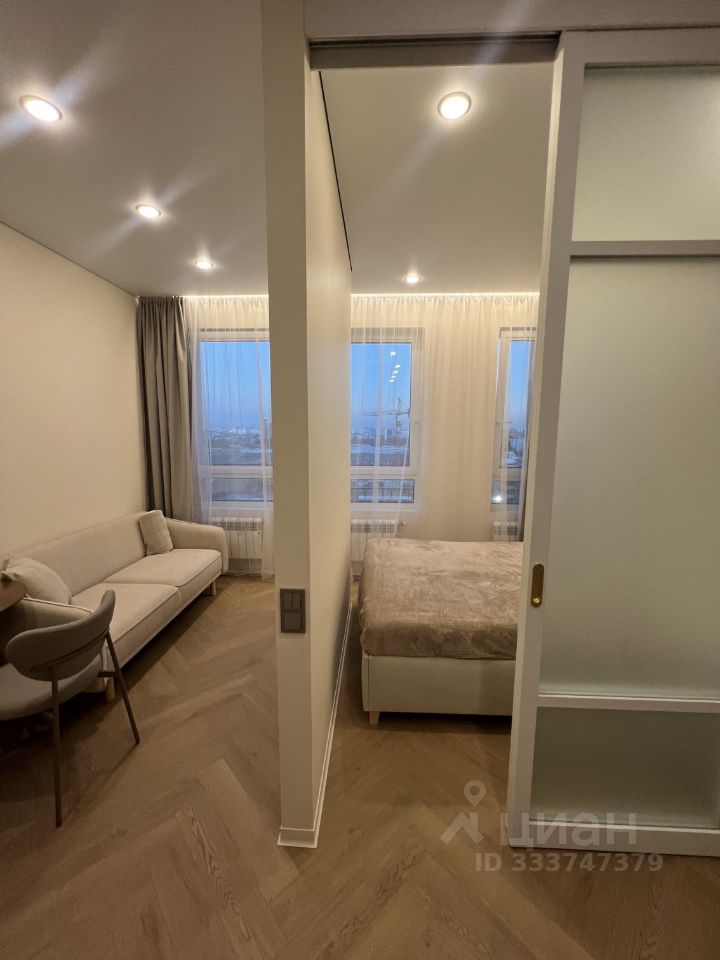m. Dubrovka: Apartment, studio