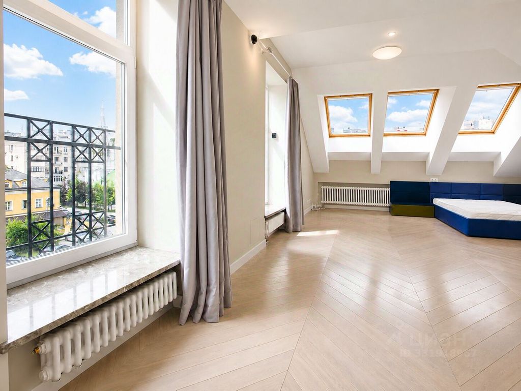 m. Smolenskaya: Apartment, 5-rooms