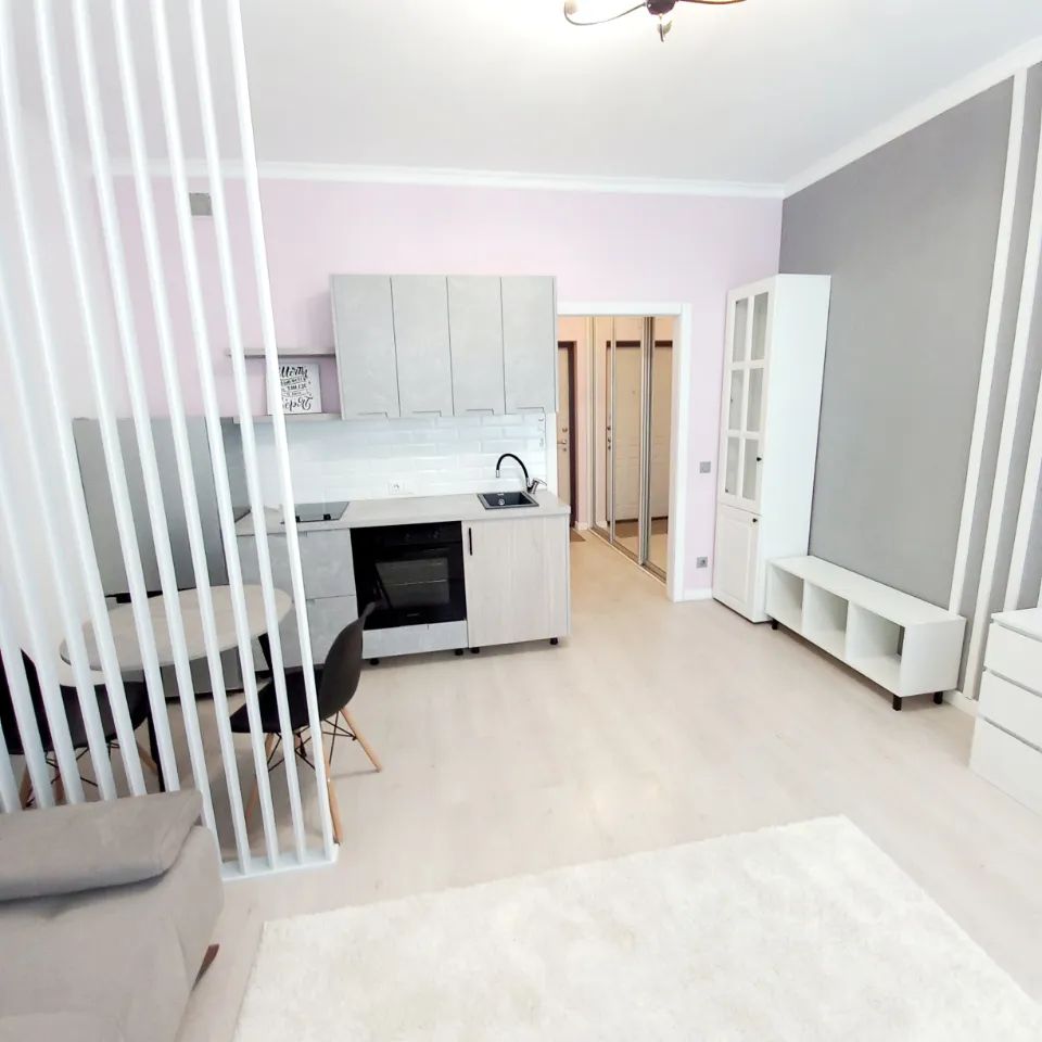 m. Strogino: Apartment, studio