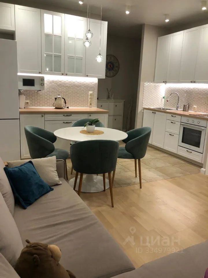 m. Myakinino: Apartment, 2-rooms