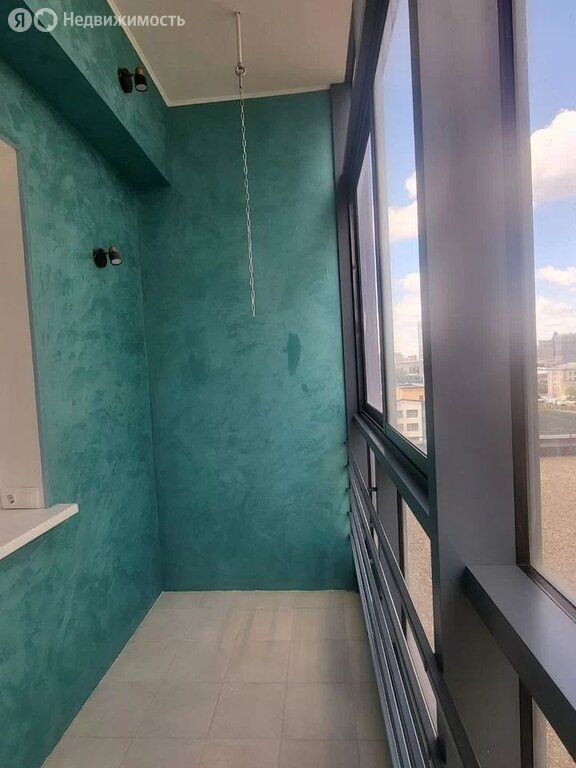 m. ZIL: Apartment, 1-rooms