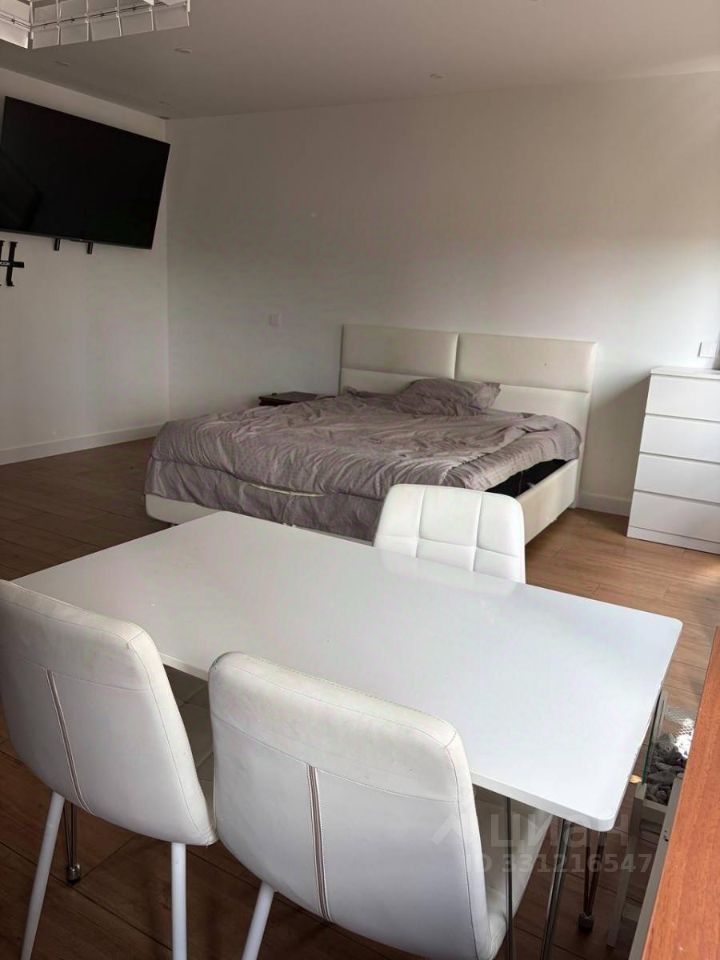 m. Dmitrovskaya: Apartment, studio