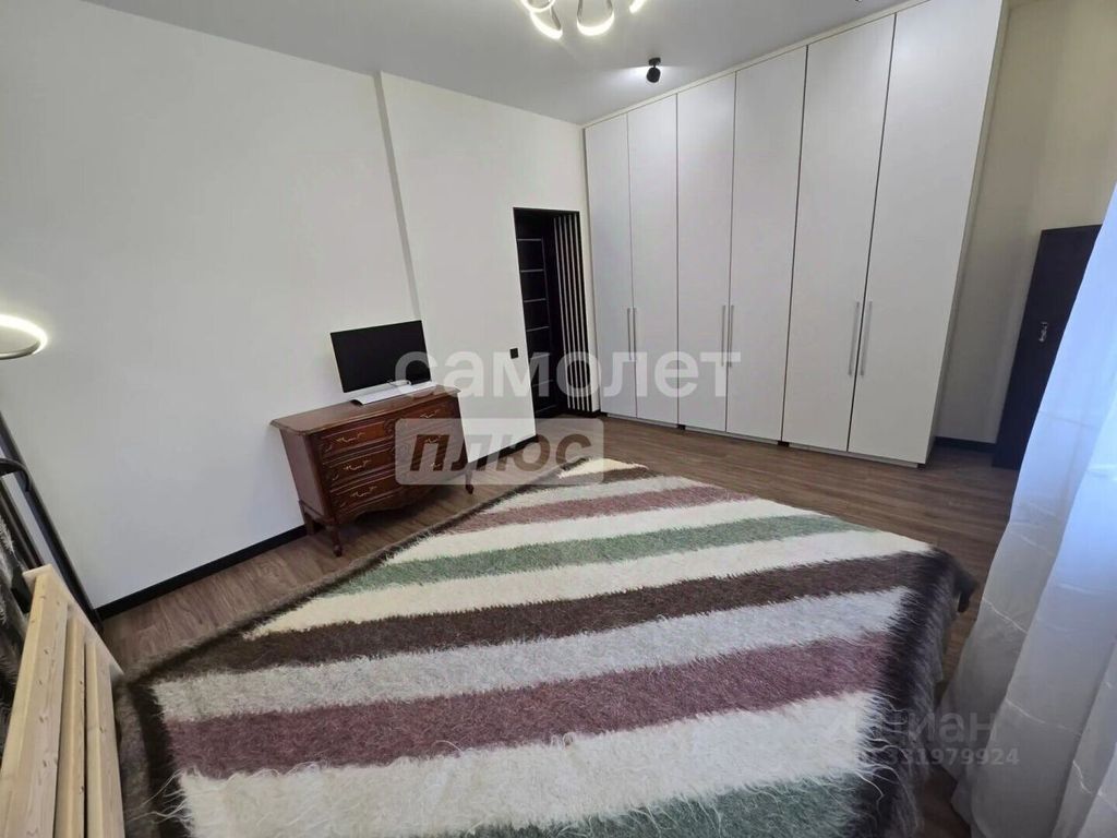 m. Serp i Molot: Apartment, 2-rooms