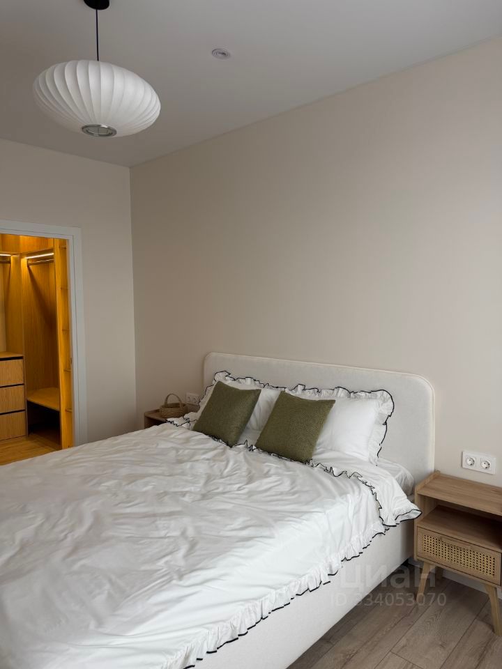 m. Trikotazhnaya: Apartment, 2-rooms