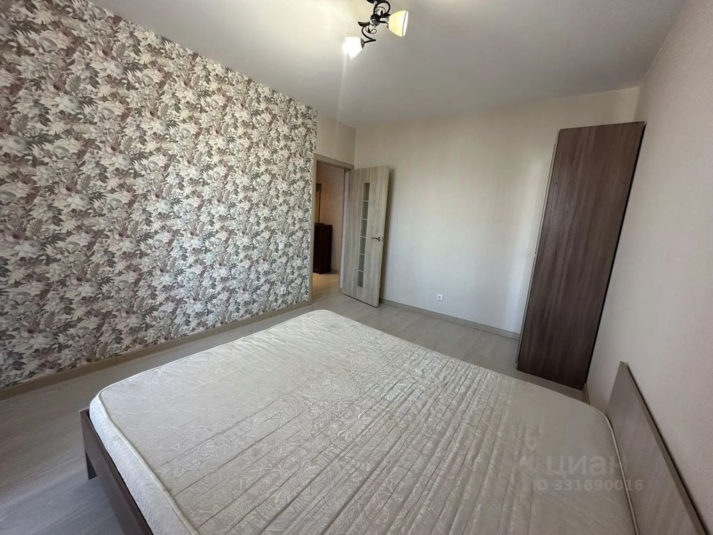 m. Bulvar Dmitriya Donskogo: Apartment, 2-rooms