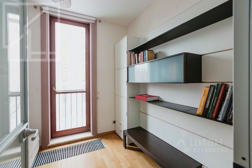 m. Park kultury: Apartment, 5-rooms