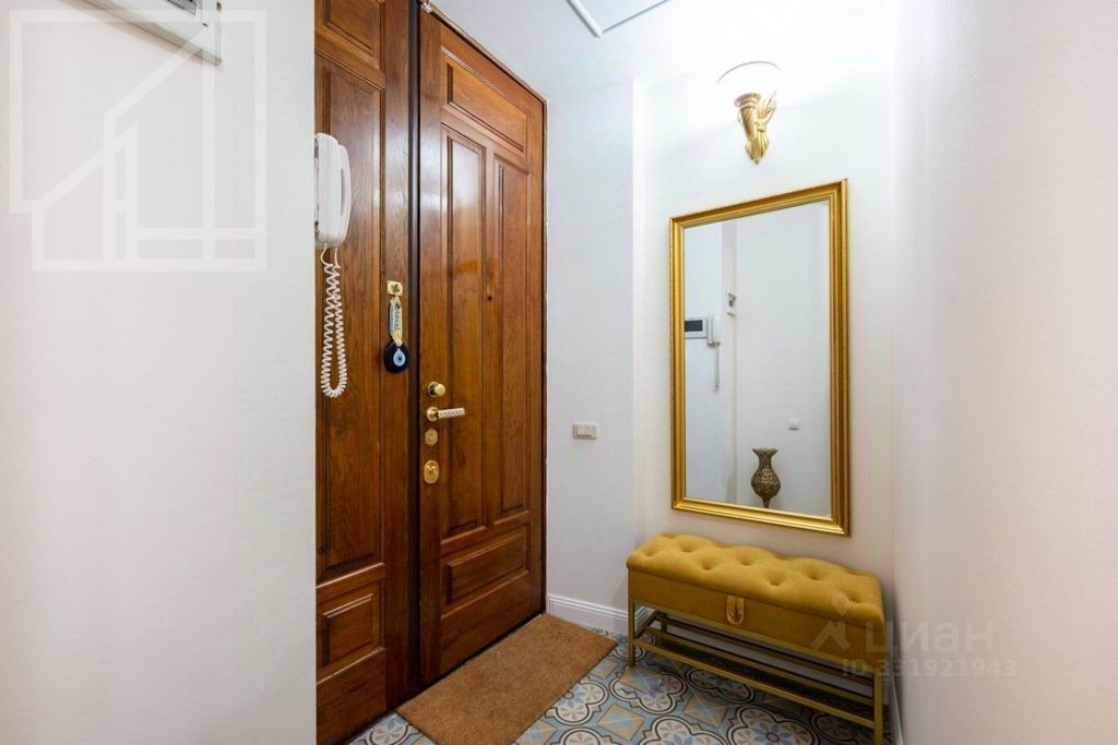 m. Okhotny ryad: Apartment, 3-rooms