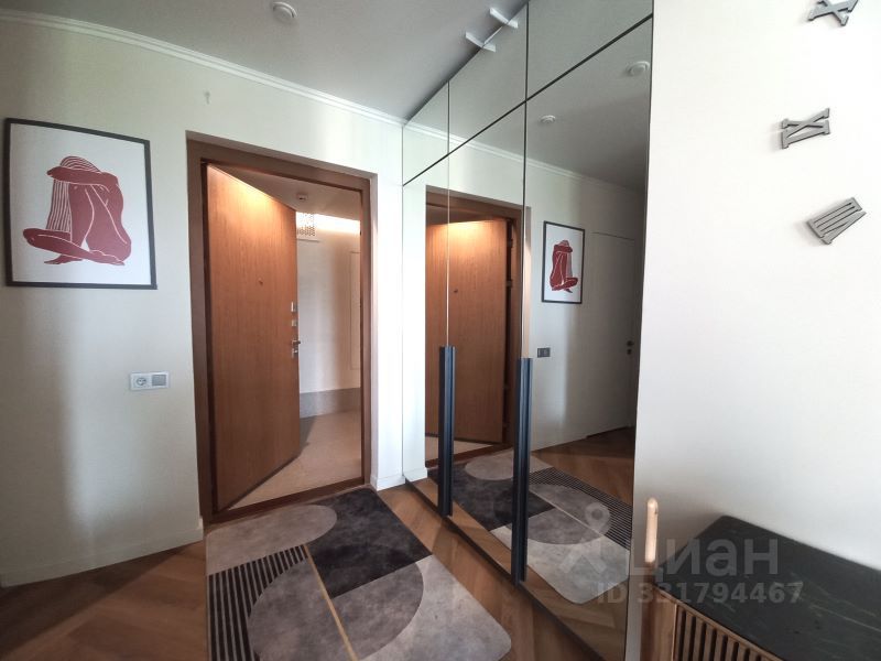 m. Aminyevskaya: Apartment, 3-rooms