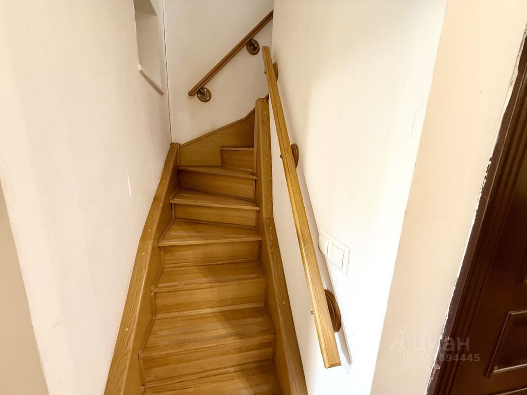 m. Borovitskaya: Apartment, 2-rooms