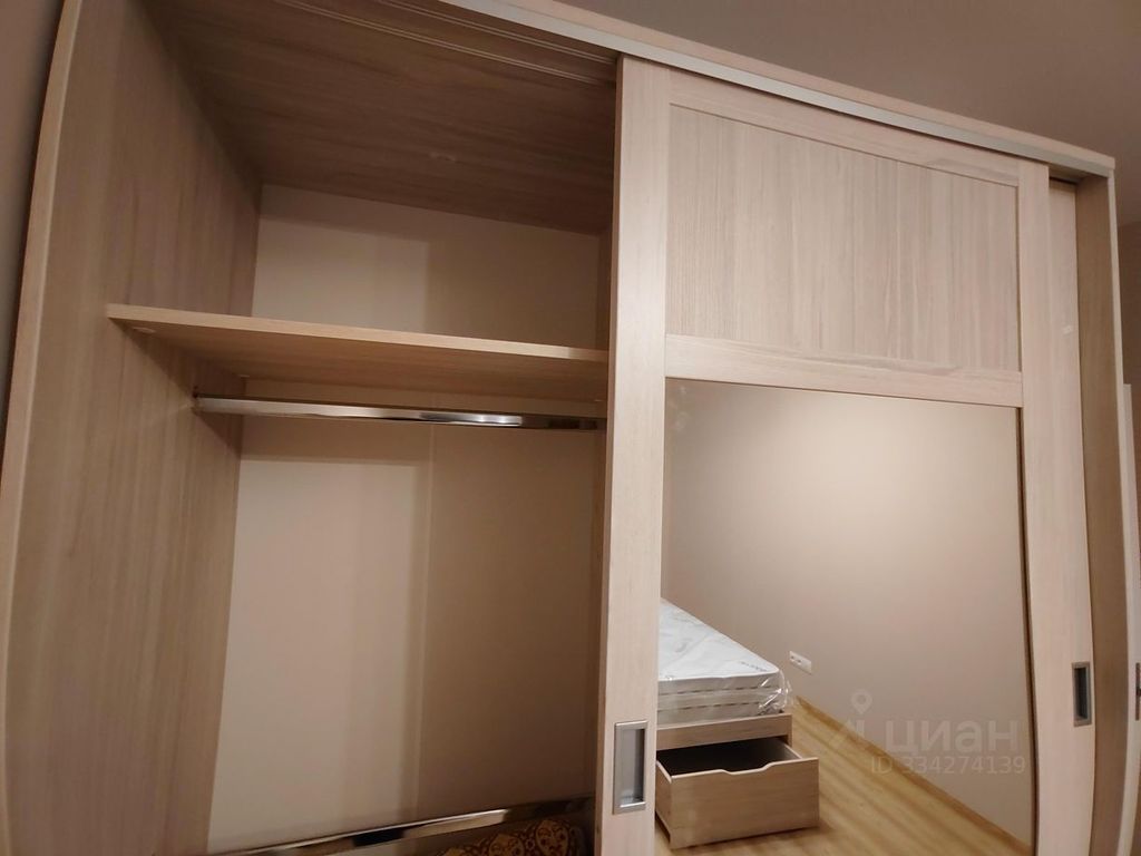 m. Pyatnitskoe shosse: Apartment, 2-rooms
