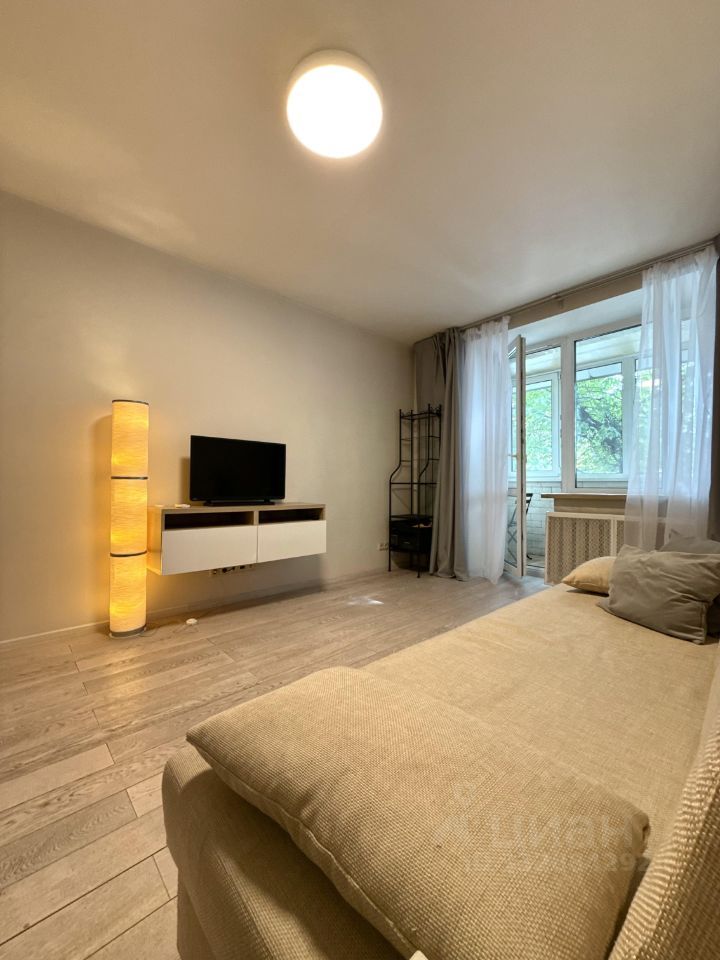 m. Ulitsa 1905 goda: Apartment, 1-rooms