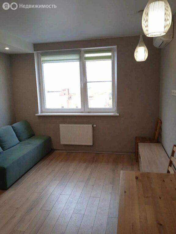 m. Lukhmanovskaya: Apartment, 2-rooms