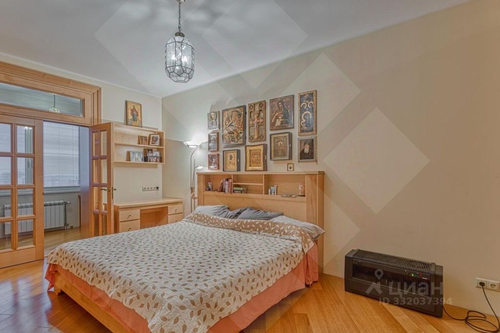 m. Smolenskaya: Apartment, 3-rooms