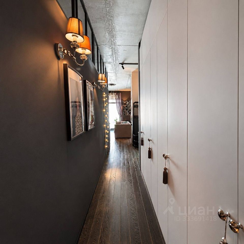 m. ZIL: Apartment, 2-rooms